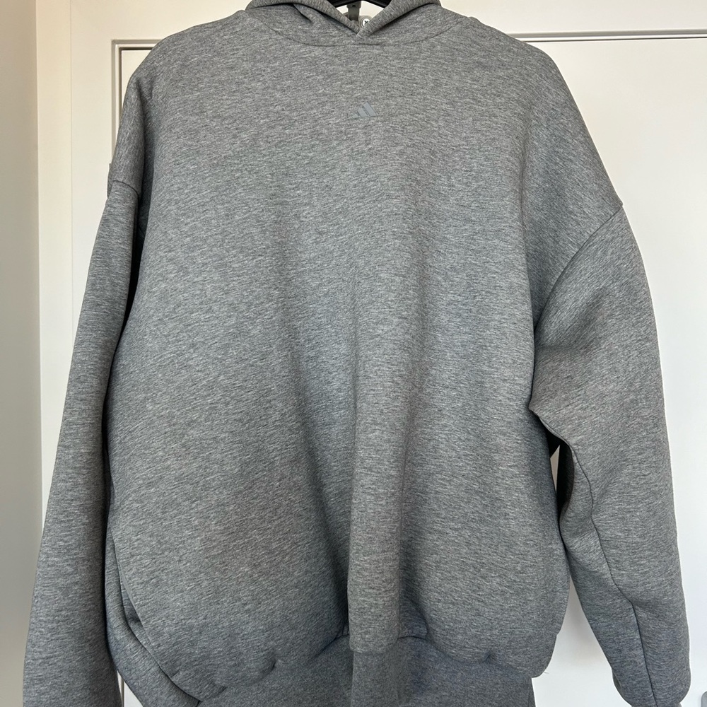 adidas gray sweatshirt / hoodie